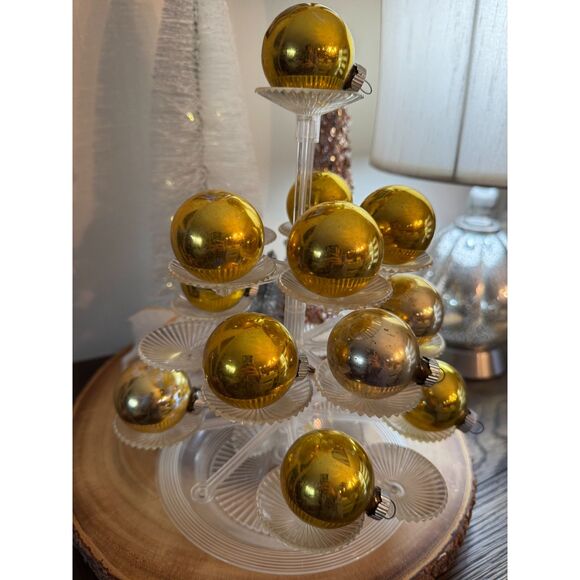 Vintage Shiny Bright gold ornaments set of 12 with box - Picture 4 of 7